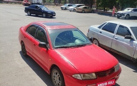 Mitsubishi Carisma I, 1997 год, 130 000 рублей, 2 фотография