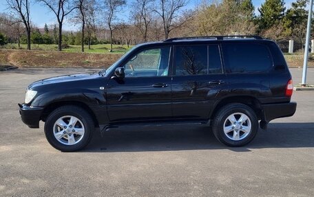 Toyota Land Cruiser 100 рестайлинг 2, 2007 год, 1 990 000 рублей, 3 фотография