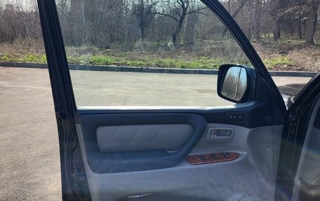 Toyota Land Cruiser 100 рестайлинг 2, 2007 год, 1 990 000 рублей, 9 фотография