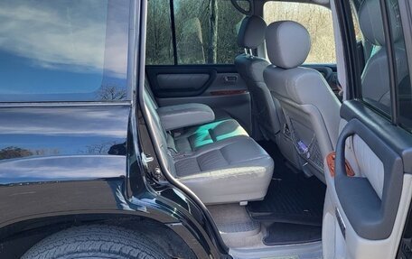 Toyota Land Cruiser 100 рестайлинг 2, 2007 год, 1 990 000 рублей, 11 фотография