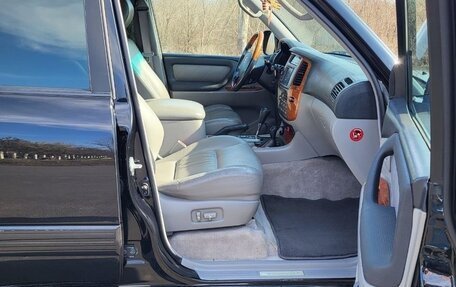 Toyota Land Cruiser 100 рестайлинг 2, 2007 год, 1 990 000 рублей, 13 фотография