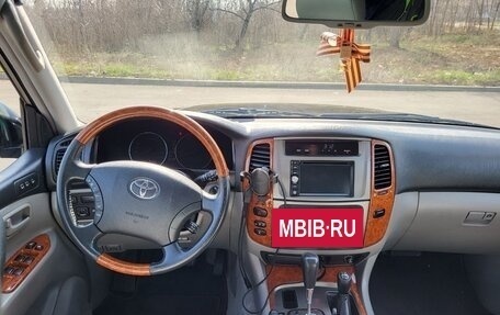 Toyota Land Cruiser 100 рестайлинг 2, 2007 год, 1 990 000 рублей, 15 фотография