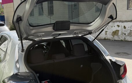 Toyota Yaris, 2020 год, 1 250 000 рублей, 2 фотография