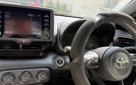 Toyota Yaris, 2020 год, 1 250 000 рублей, 11 фотография