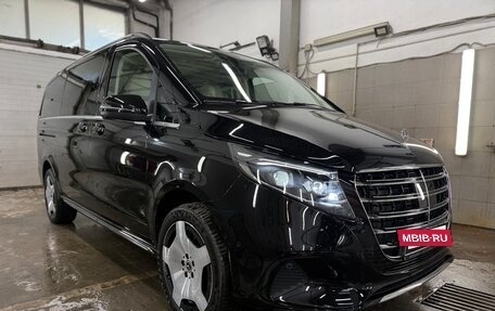 Mercedes-Benz V-Класс, 2026 год, 17 000 000 рублей, 3 фотография