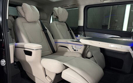 Mercedes-Benz V-Класс, 2026 год, 17 000 000 рублей, 30 фотография
