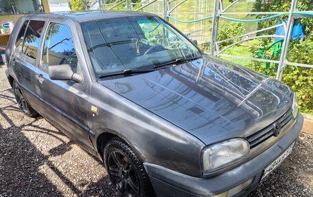 Volkswagen Golf III, 1994 год, 135 000 рублей, 2 фотография