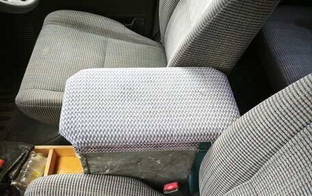 Mitsubishi Dion I рестайлинг, 2000 год, 330 000 рублей, 13 фотография