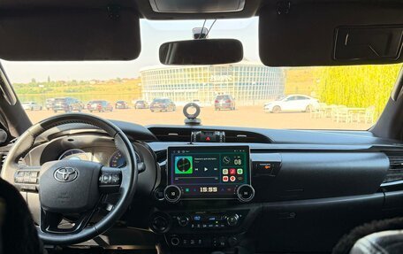 Toyota Hilux VIII, 2017 год, 3 400 000 рублей, 4 фотография