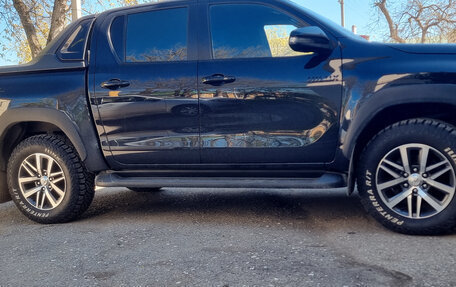 Toyota Hilux VIII, 2017 год, 3 400 000 рублей, 5 фотография