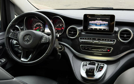 Mercedes-Benz V-Класс, 2017 год, 4 600 000 рублей, 10 фотография