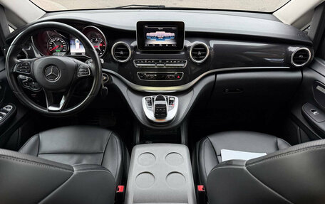 Mercedes-Benz V-Класс, 2017 год, 4 600 000 рублей, 9 фотография