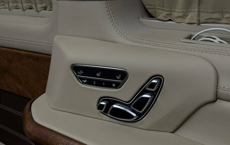 Mercedes-Benz V-Класс, 2017 год, 4 600 000 рублей, 24 фотография