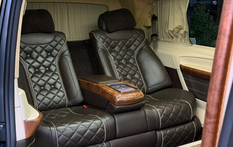 Mercedes-Benz V-Класс, 2017 год, 4 600 000 рублей, 28 фотография