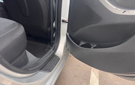 Hyundai i30 II рестайлинг, 2013 год, 750 000 рублей, 14 фотография