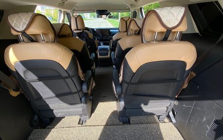 KIA Carnival, 2021 год, 3 400 000 рублей, 24 фотография
