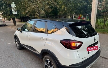 Renault Kaptur I рестайлинг, 2018 год, 1 850 000 рублей, 2 фотография