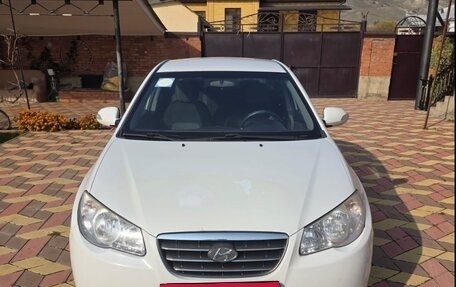 Hyundai Elantra V, 2010 год, 750 000 рублей, 3 фотография