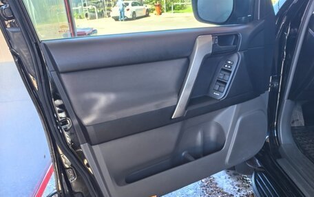 Toyota Land Cruiser Prado 150 рестайлинг 2, 2012 год, 2 700 000 рублей, 3 фотография