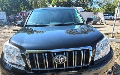 Toyota Land Cruiser Prado 150 рестайлинг 2, 2012 год, 2 700 000 рублей, 8 фотография