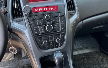 Opel Astra J, 2013 год, 680 000 рублей, 1 фотография