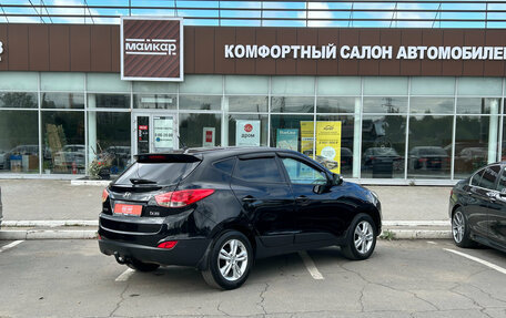 Hyundai ix35 I рестайлинг, 2013 год, 980 000 рублей, 4 фотография