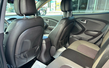 Hyundai ix35 I рестайлинг, 2013 год, 980 000 рублей, 18 фотография
