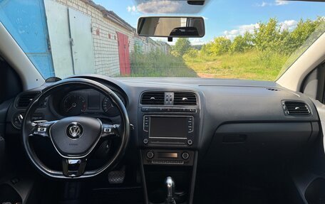 Volkswagen Polo VI (EU Market), 2015 год, 1 250 000 рублей, 15 фотография