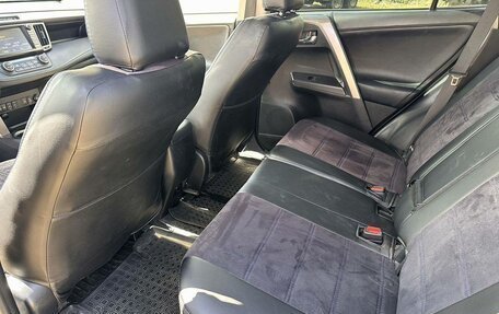 Toyota RAV4, 2017 год, 1 390 000 рублей, 9 фотография