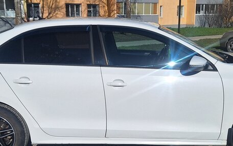 Volkswagen Jetta VI, 2015 год, 975 000 рублей, 4 фотография