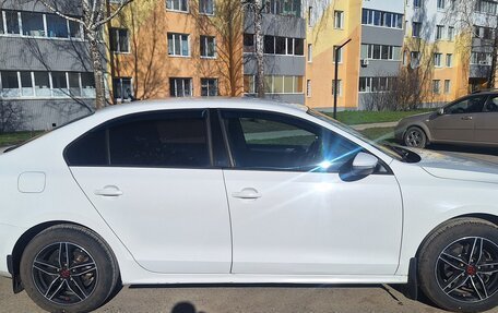 Volkswagen Jetta VI, 2015 год, 975 000 рублей, 3 фотография