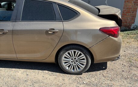 Opel Astra J, 2013 год, 680 000 рублей, 3 фотография
