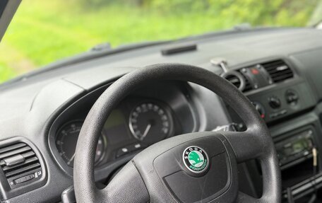 Skoda Fabia II, 2011 год, 350 000 рублей, 6 фотография