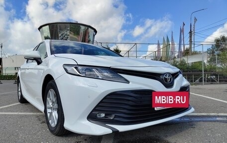 Toyota Camry, 2019 год, 2 499 999 рублей, 2 фотография
