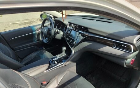 Toyota Camry, 2019 год, 2 499 999 рублей, 9 фотография