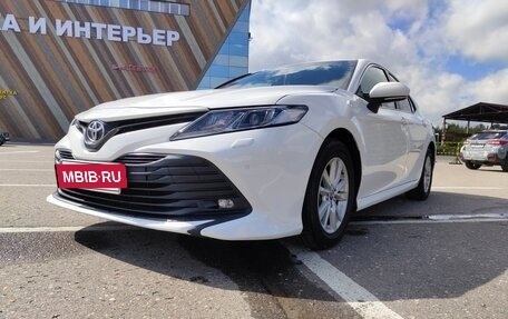 Toyota Camry, 2019 год, 2 499 999 рублей, 5 фотография