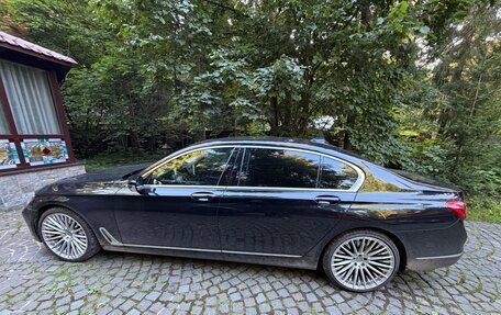 BMW 7 серия, 2015 год, 3 150 000 рублей, 2 фотография