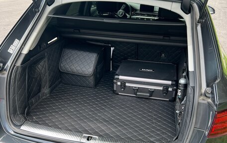 Audi A4, 2018 год, 2 900 000 рублей, 10 фотография
