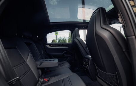 Porsche Cayenne III, 2024 год, 14 800 000 рублей, 13 фотография