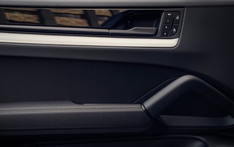 Porsche Cayenne III, 2024 год, 14 800 000 рублей, 18 фотография