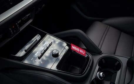 Porsche Cayenne III, 2024 год, 14 800 000 рублей, 19 фотография