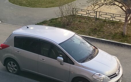 Nissan Tiida, 2009 год, 850 000 рублей, 1 фотография