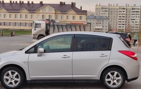 Nissan Tiida, 2009 год, 850 000 рублей, 3 фотография