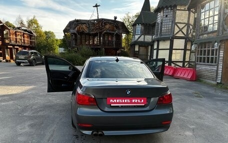 BMW 5 серия, 2007 год, 850 000 рублей, 3 фотография
