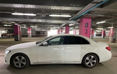 Mercedes-Benz E-Класс, 2017 год, 3 250 000 рублей, 2 фотография
