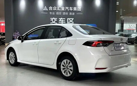 Toyota Corolla, 2023 год, 1 175 000 рублей, 4 фотография