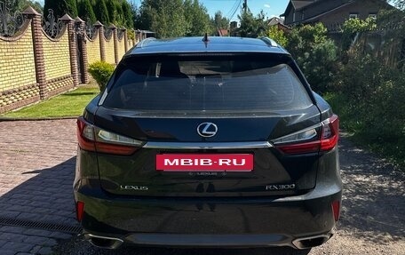 Lexus RX IV рестайлинг, 2018 год, 3 620 000 рублей, 6 фотография
