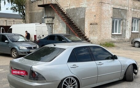 Lexus IS II рестайлинг 2, 1999 год, 599 999 рублей, 4 фотография