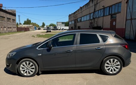 Opel Astra J, 2012 год, 800 000 рублей, 5 фотография