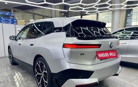 BMW iX, 2021 год, 7 300 000 рублей, 9 фотография